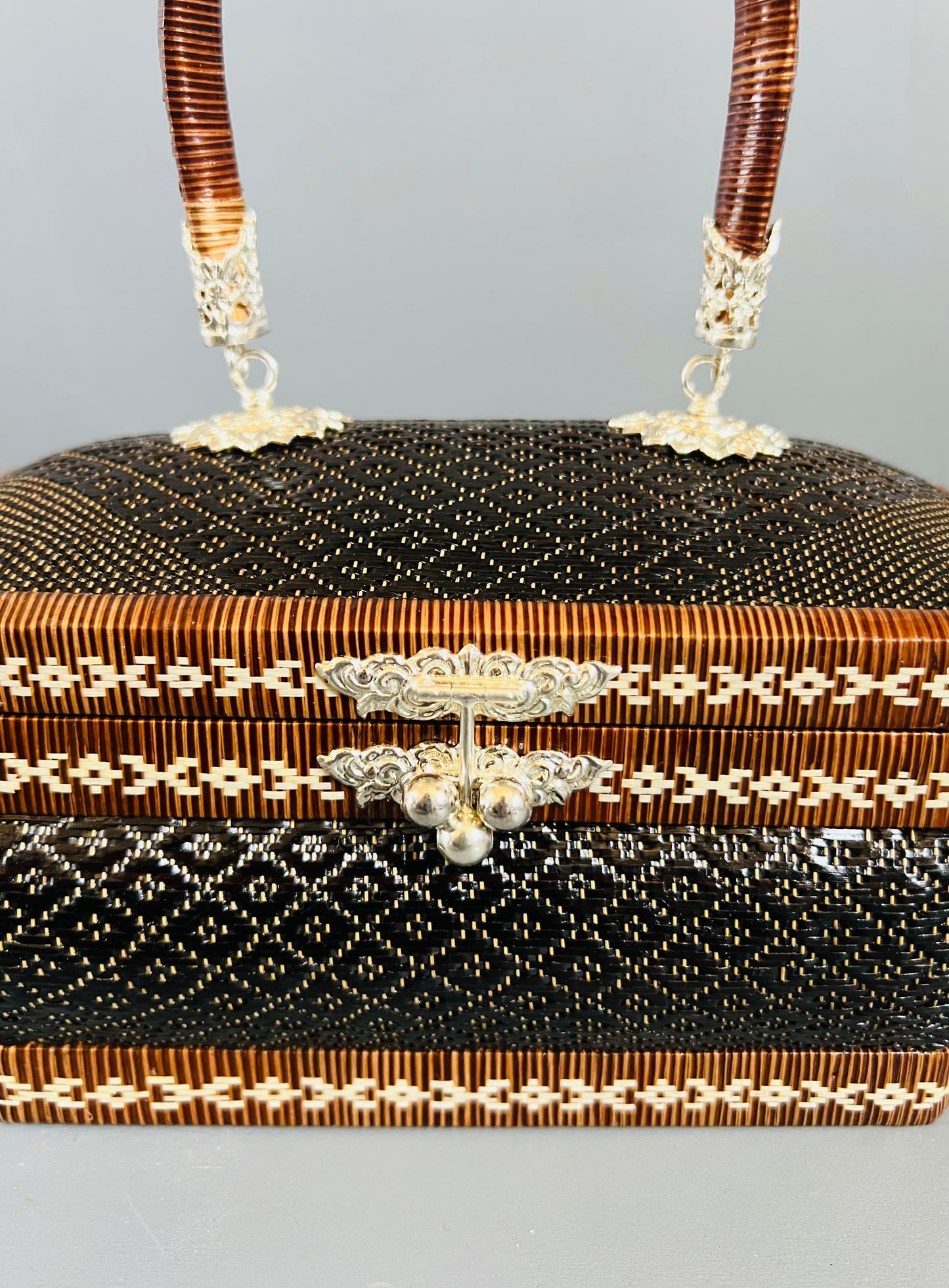 Soeru ヤーンリパオバッグCR2610|ソフトタイプ(ブラック/タイ伝統工芸)