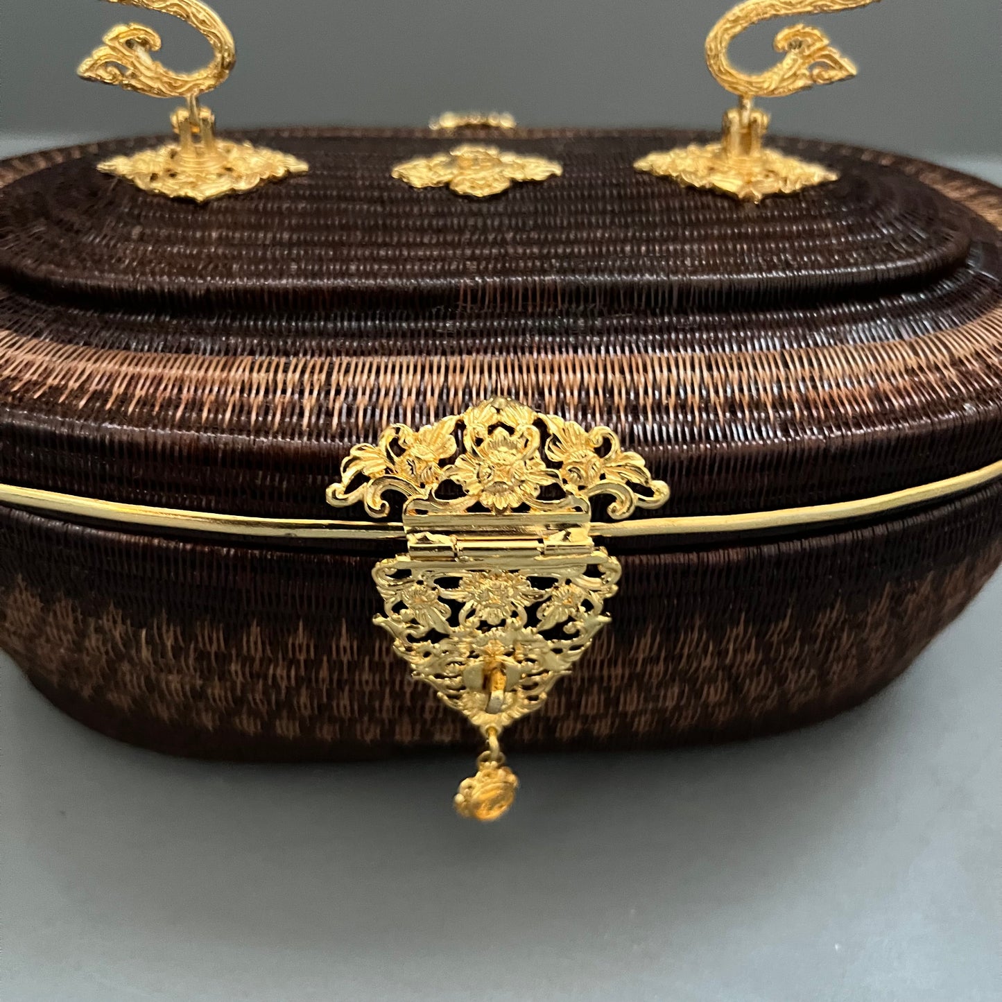 ルアブラウン ゴールドラウンドバッグ GR2315