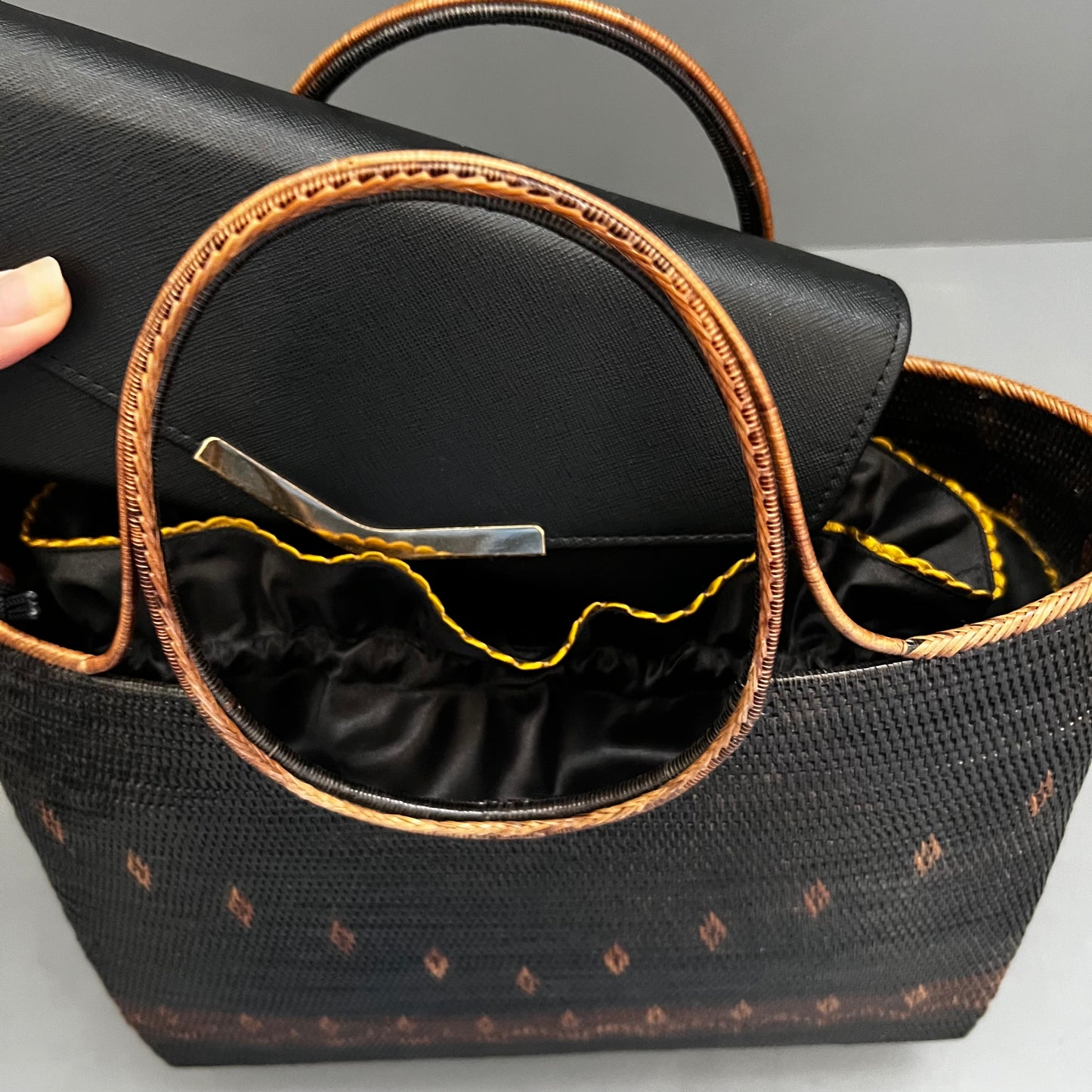 ルアブラウン クラフトハンドバッグ HB2401