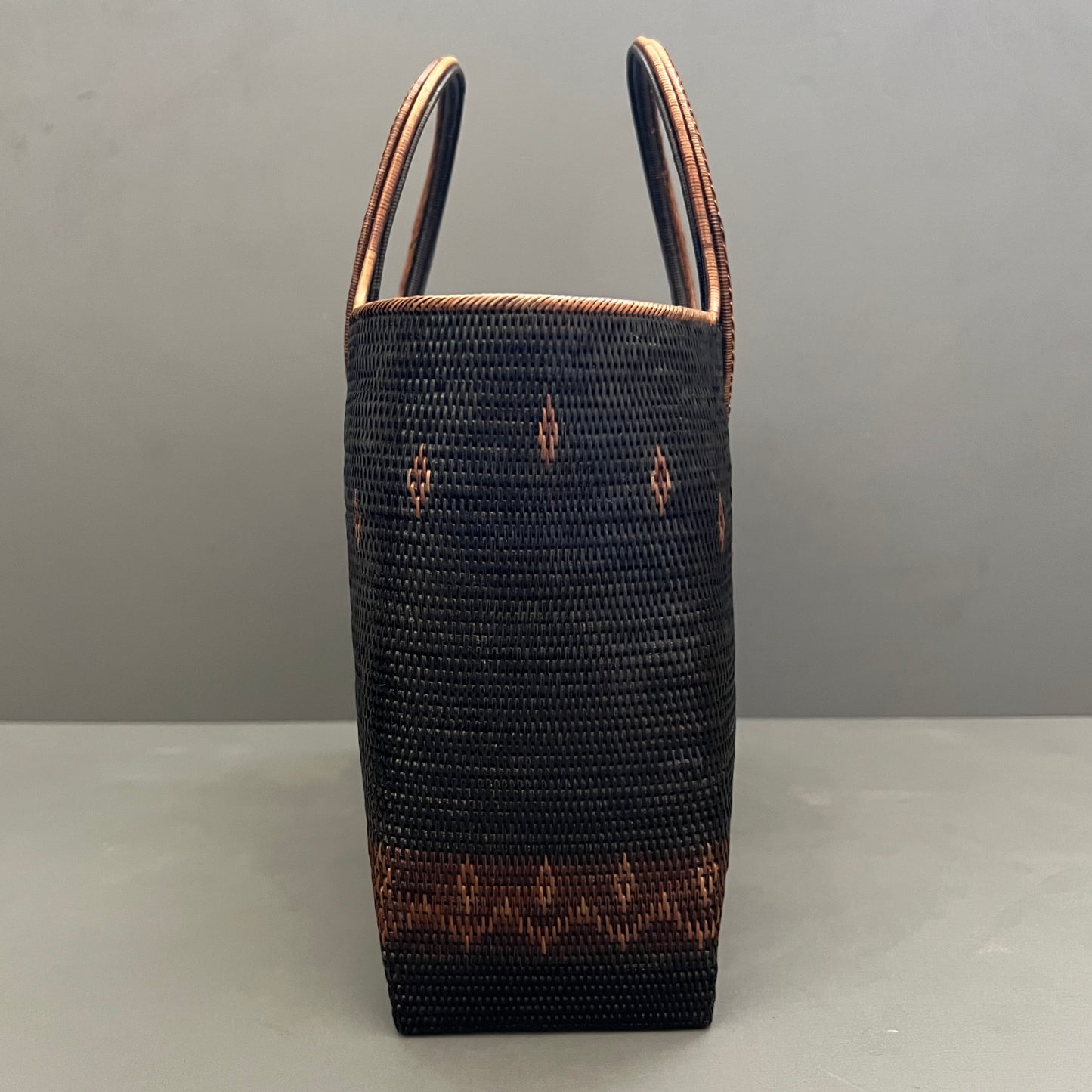 ルアブラウン クラフトハンドバッグ HB2401