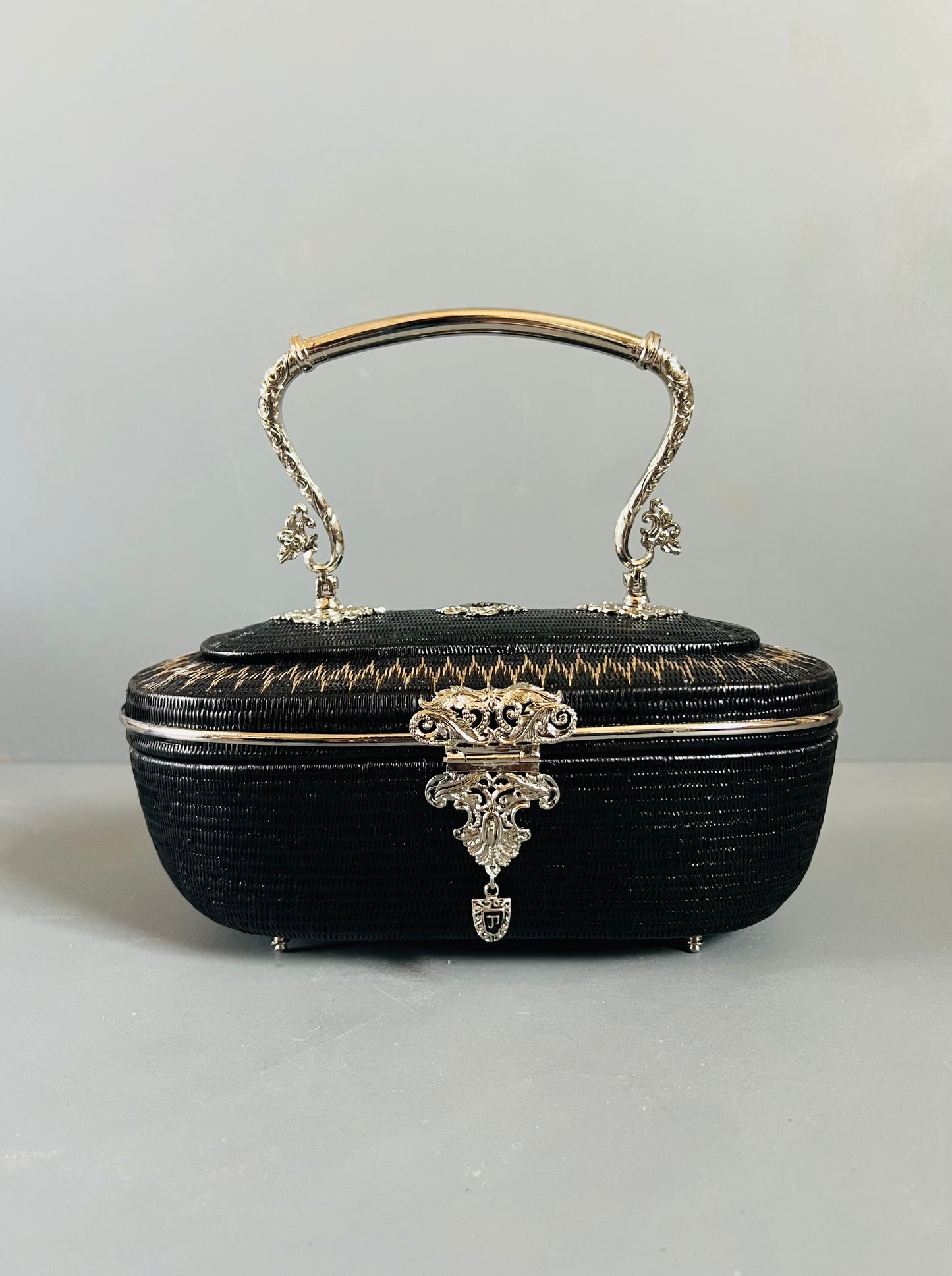 Soeru ヤーンリパオバッグSR2601｜ハードタイプ（ブラック／タイ伝統工芸）