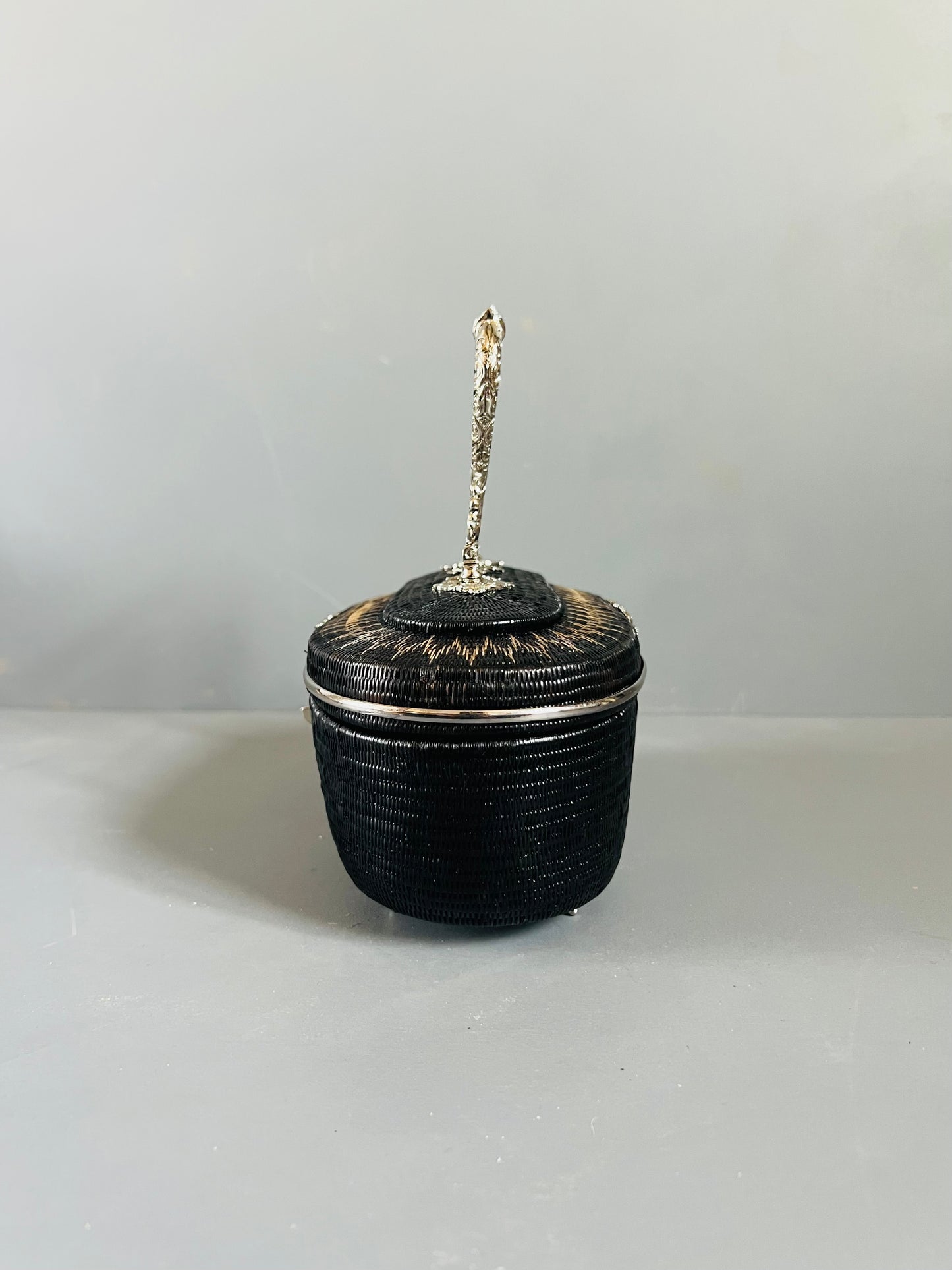 Soeru ヤーンリパオバッグSR2601｜ハードタイプ（ブラック／タイ伝統工芸）