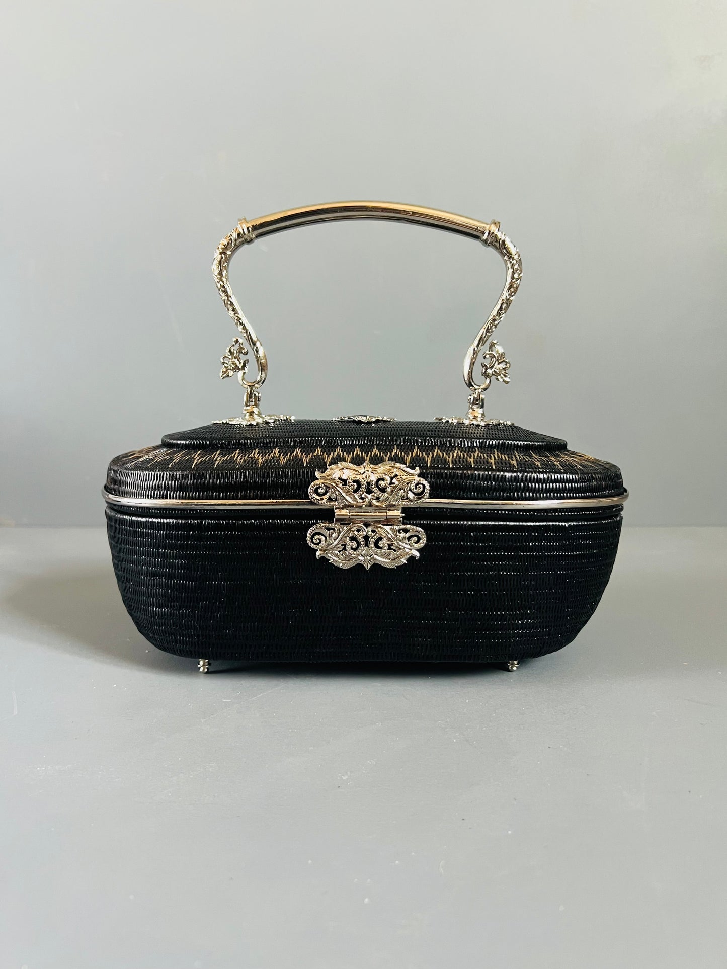 Soeru ヤーンリパオバッグSR2601｜ハードタイプ（ブラック／タイ伝統工芸）